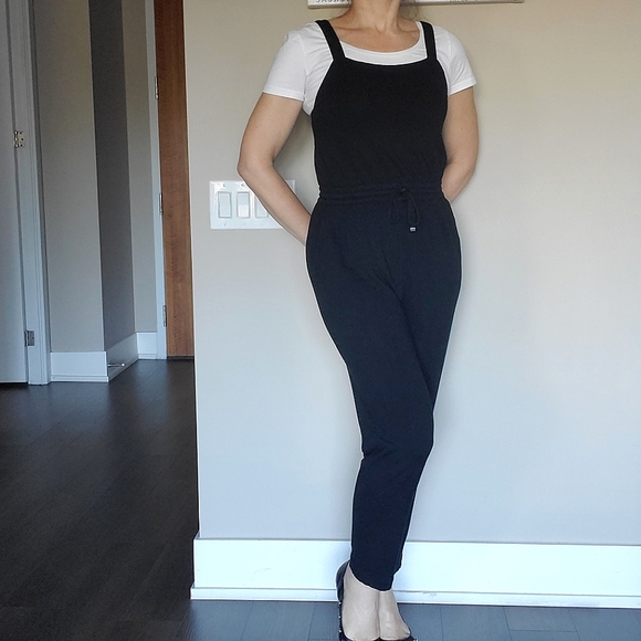 ๐ 2X HOST PICK ๐ Club Monaco Jersey Fabric Straps Jumpsuit - Picture 11 of 12